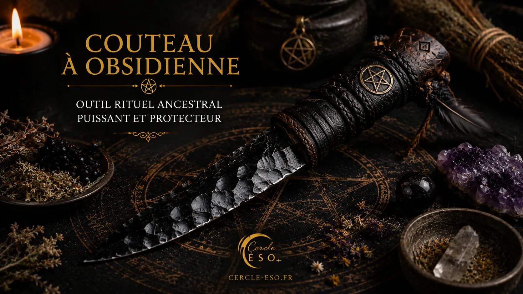 Couteau à lame d'obsidienne utilisé dans certaines traditions ésotériques et chamaniques pour les rituels de purification, de protection et les pratiques symboliques.